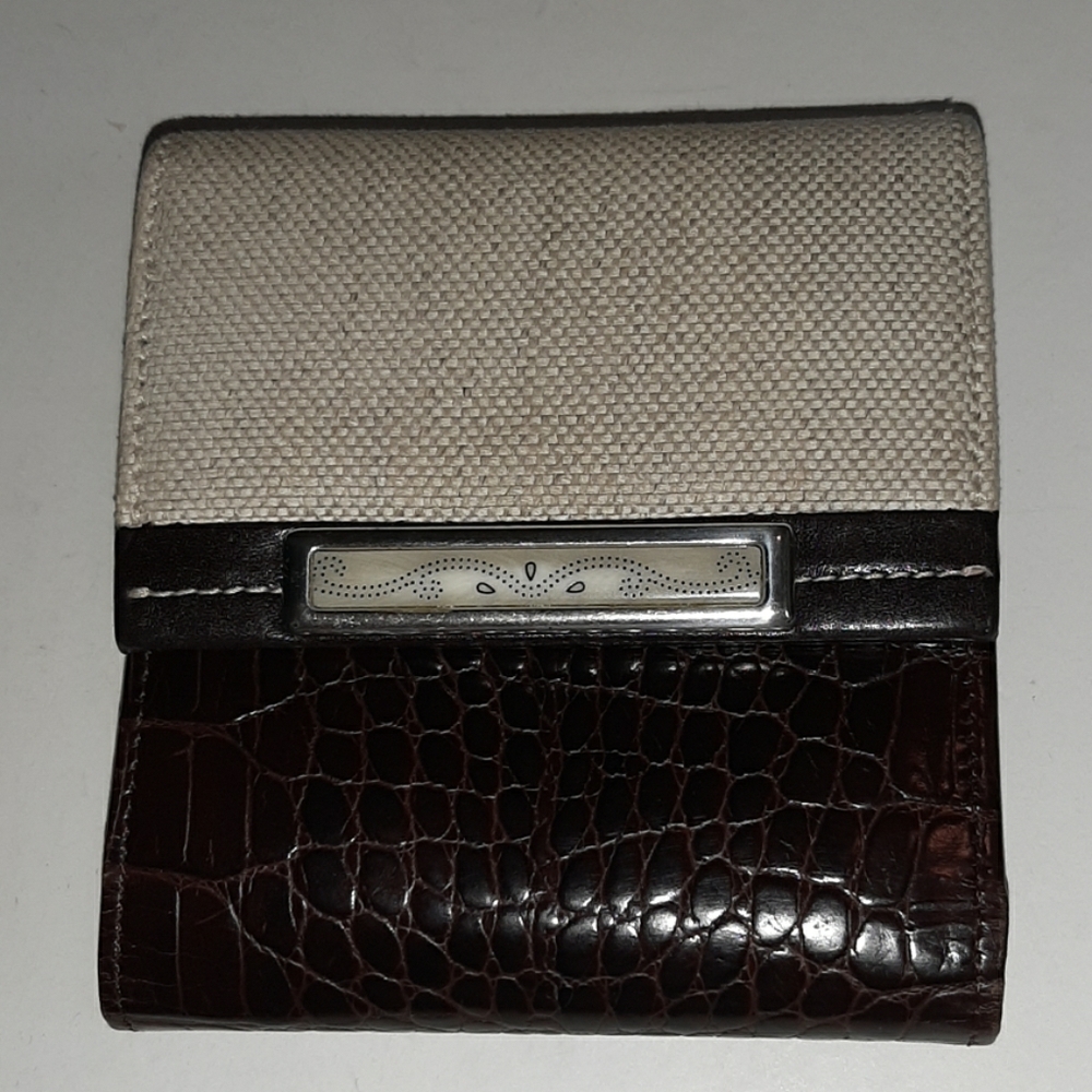 BRIGHTON VINTAGE TRIFOLD WALLET